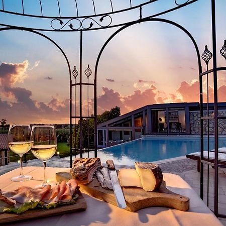 Agriturismo Valle Del Marta Тарквиния Экстерьер фото